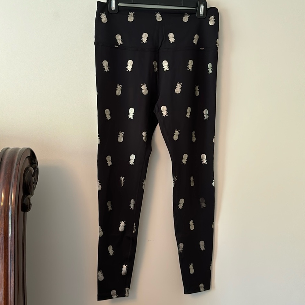 Beyond Yoga Black Leggings with Silver Pineapple Print